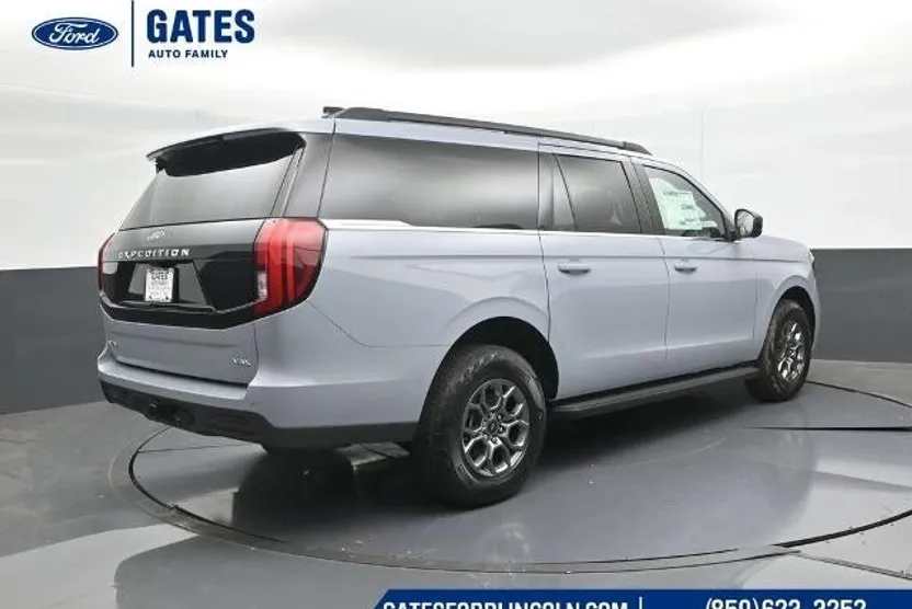 2025 Ford Expedition MAX Base photo 1