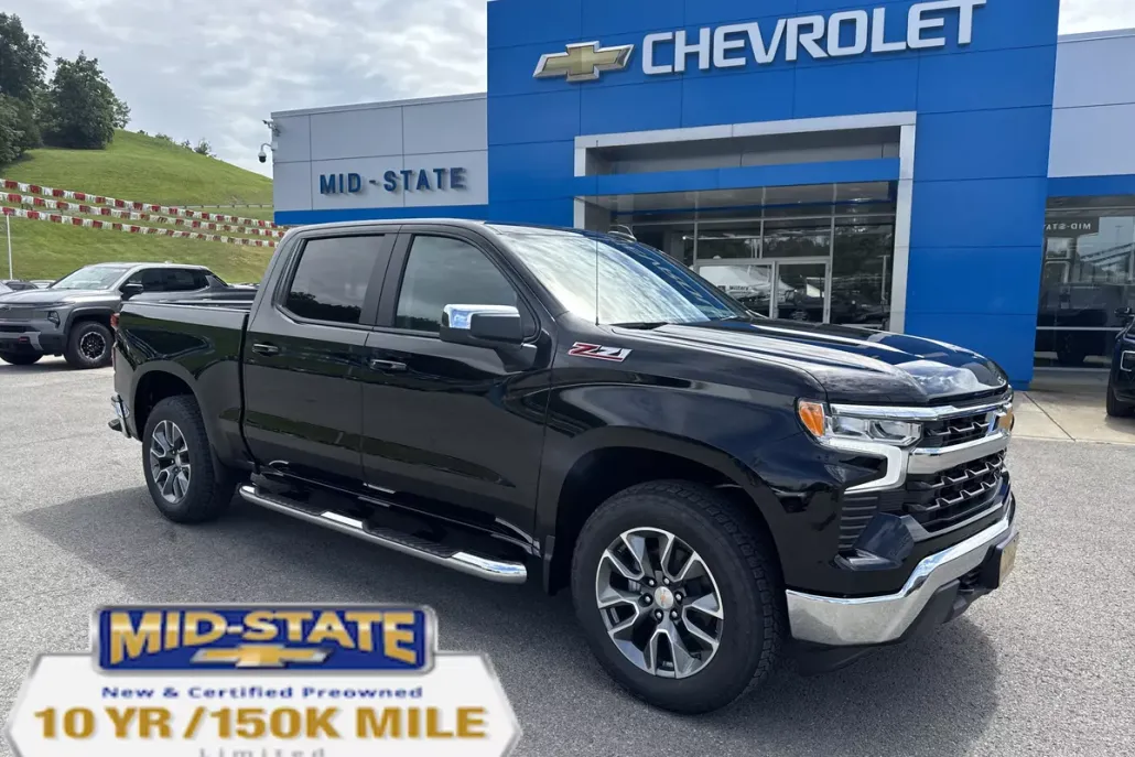 2026 Chevrolet Silverado 1500 LT photo 1