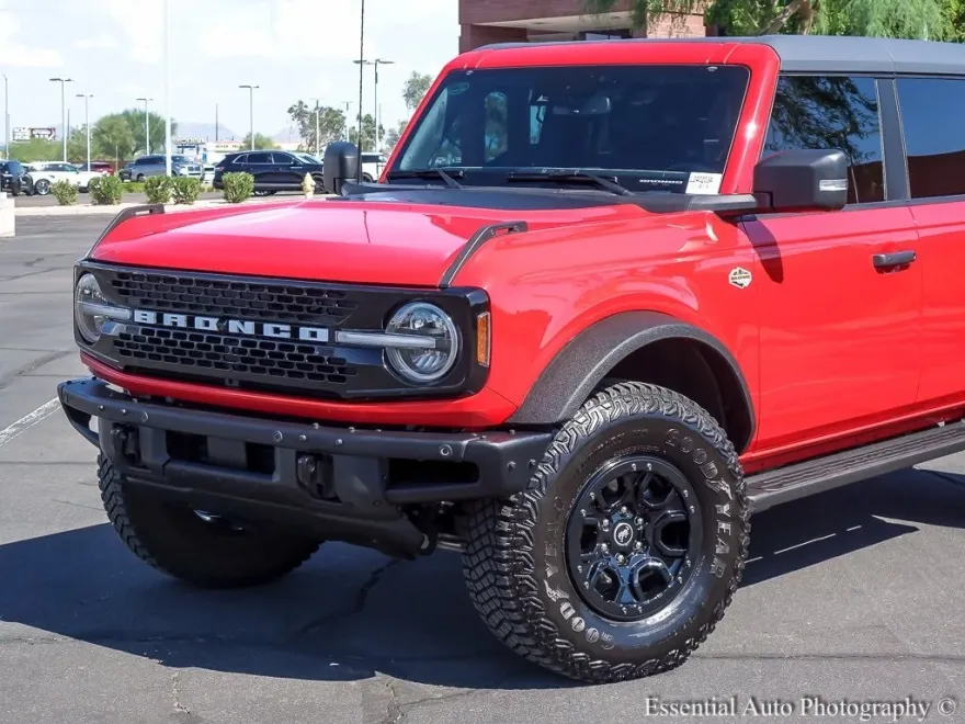 2024 Ford Bronco Wildtrak photo 1