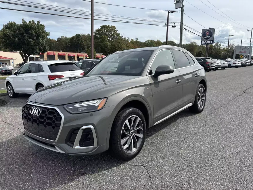 2023 Audi Q5 S line Premium Plus photo 1