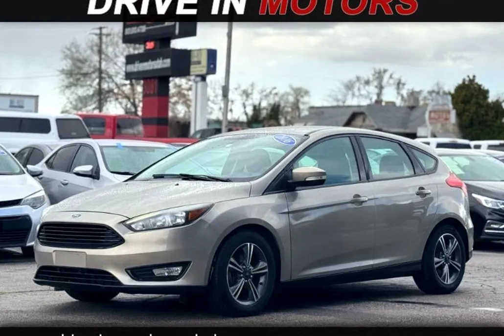 2016 Ford Focus SE photo 1