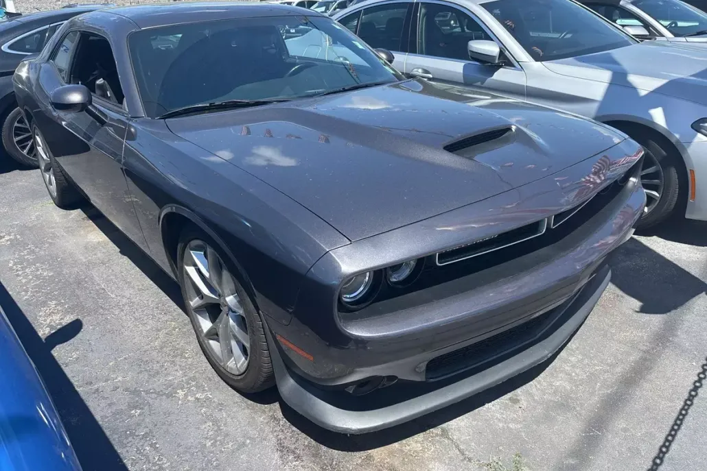2023 Dodge Challenger GT photo 1