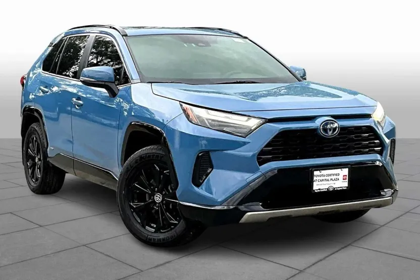 2022 Toyota RAV4 Hybrid SE photo 1