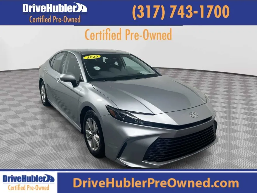 2025 Toyota Camry LE photo 1