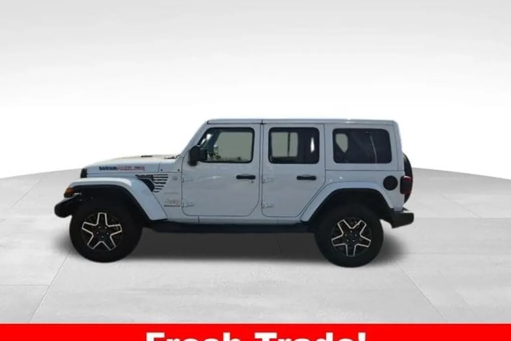 2024 Jeep Wrangler Sahara photo 1