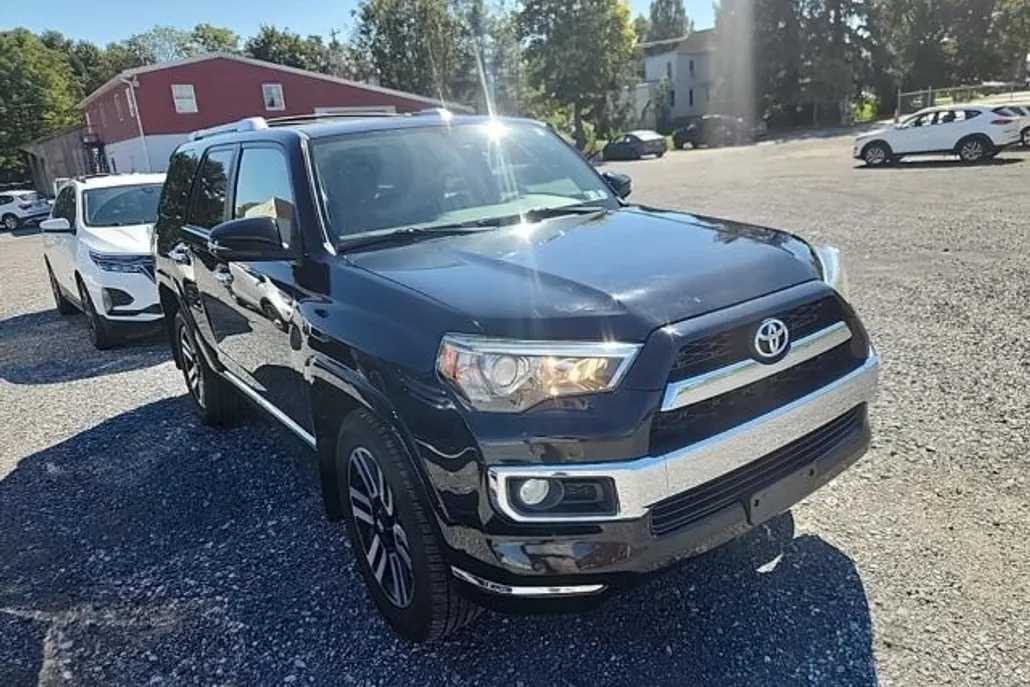 2014 Toyota 4Runner Limited photo 1