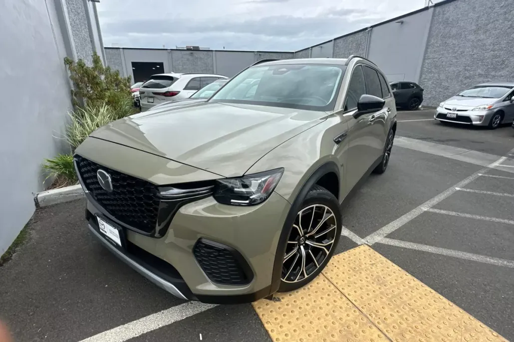 2025 Mazda CX-70 Premium photo 1