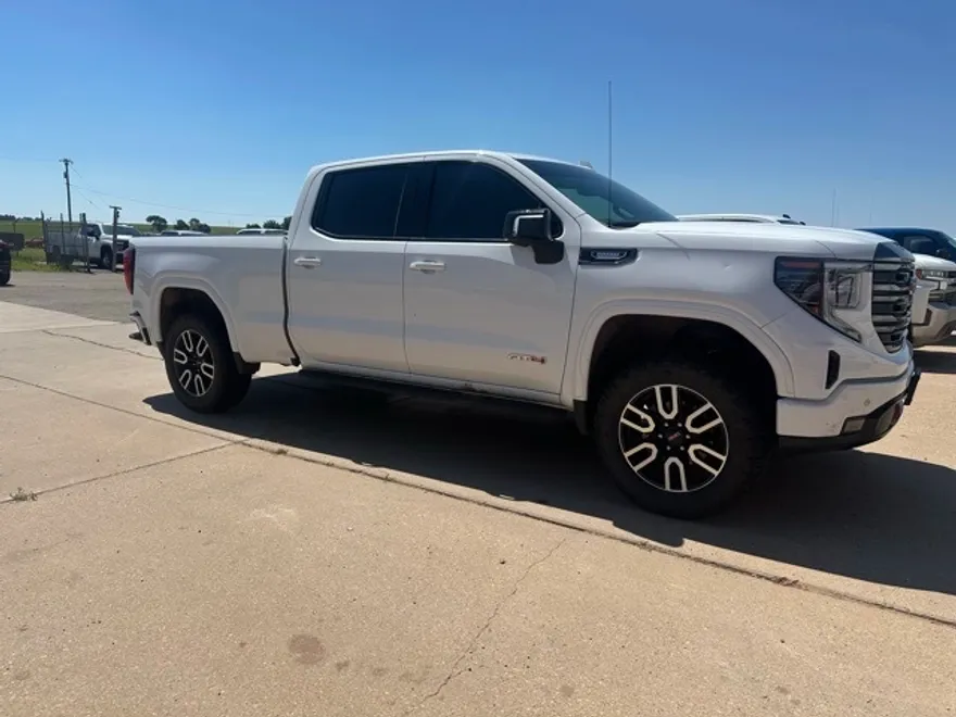 2024 Gmc Sierra 1500 AT4 photo 1