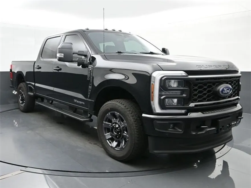 2024 Ford F-250 Lariat photo 1