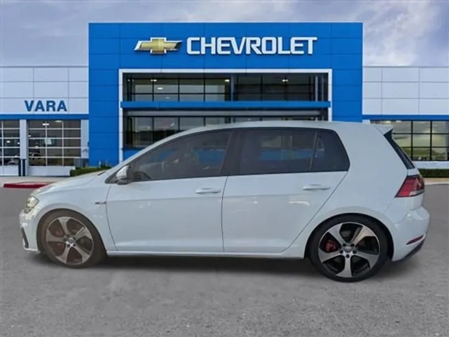 2019 Volkswagen Golf GTI S photo 1