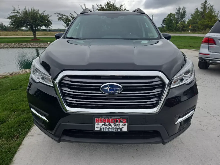 2022 Subaru Ascent Premium photo 1