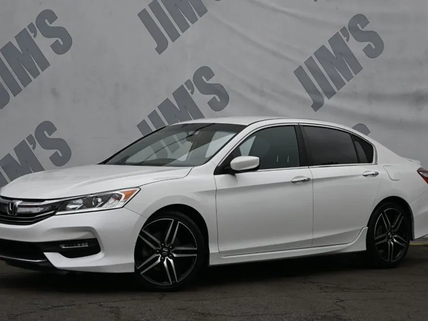2017 Honda Accord Sport photo 1