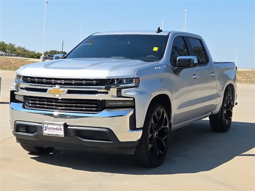 2020 Chevrolet Silverado 1500 LT photo 1