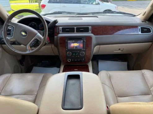 2012 Chevrolet Tahoe LTZ photo 4