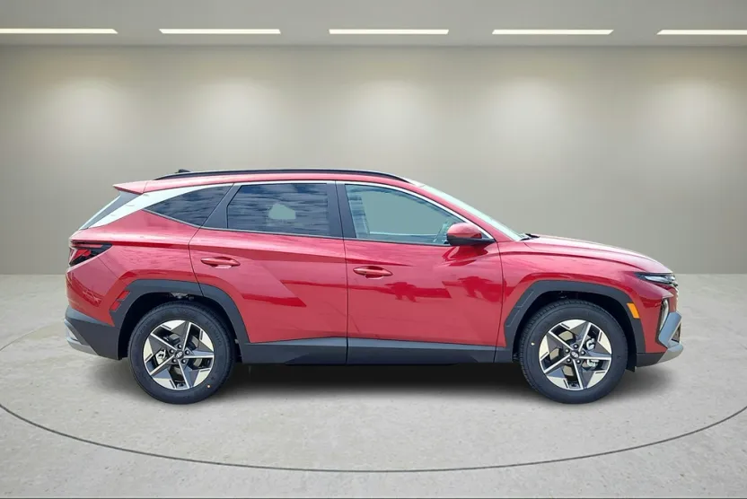 2026 Hyundai Tucson SEL photo 1