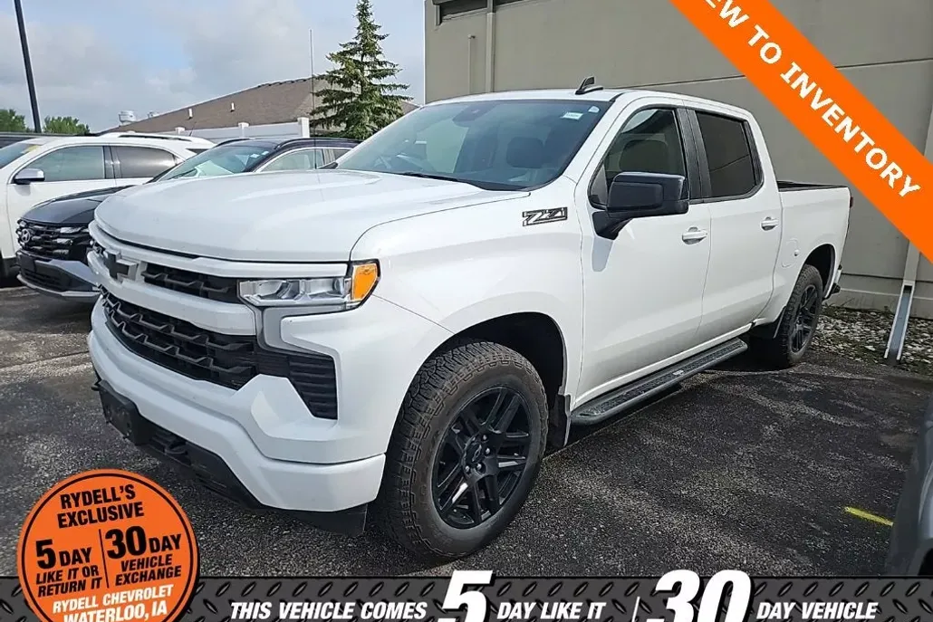 2024 Chevrolet Silverado 1500 RST photo 1