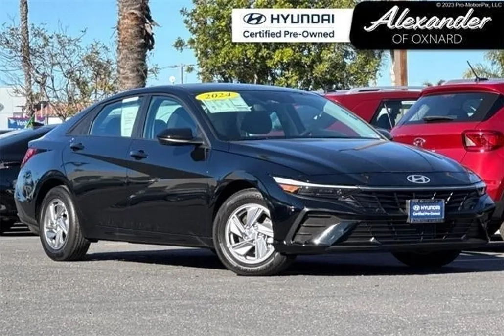 2024 Hyundai Elantra SE photo 1