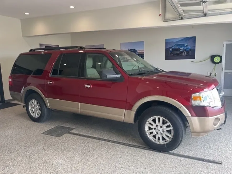 2013 Ford Expedition EL XLT photo 1