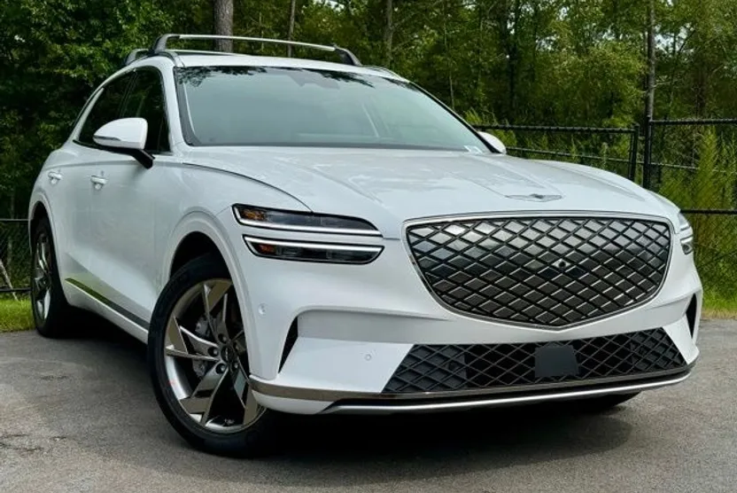 2025 Genesis Electrified GV70 Advanced photo 1