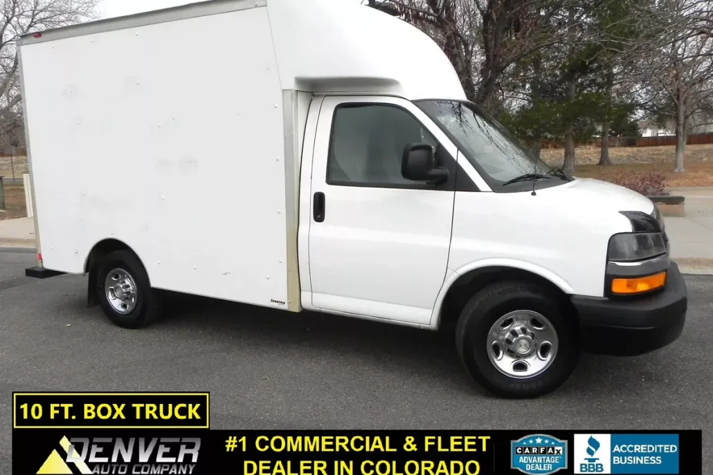 2016 Chevrolet Express photo 1