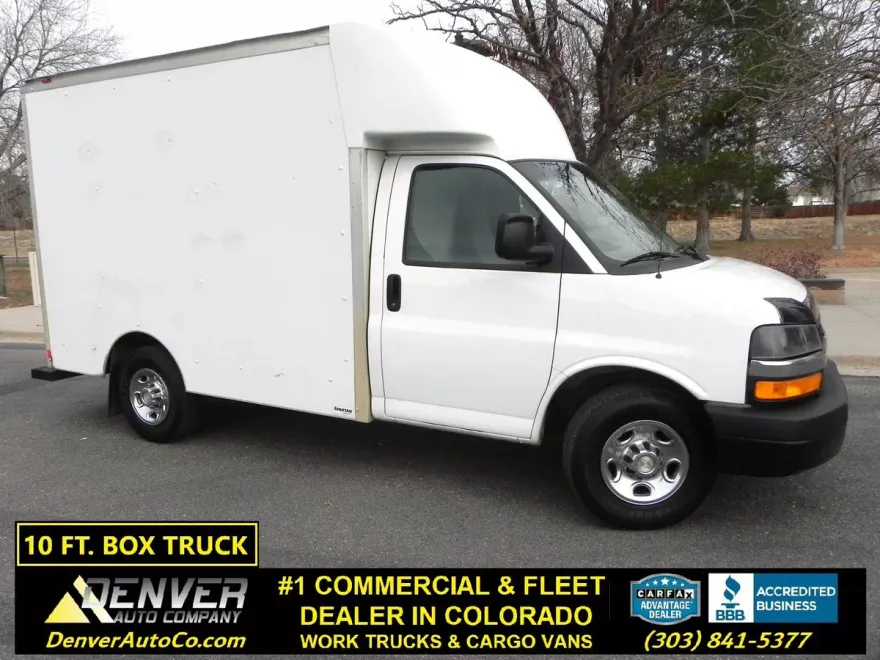 2016 Chevrolet Express photo 1