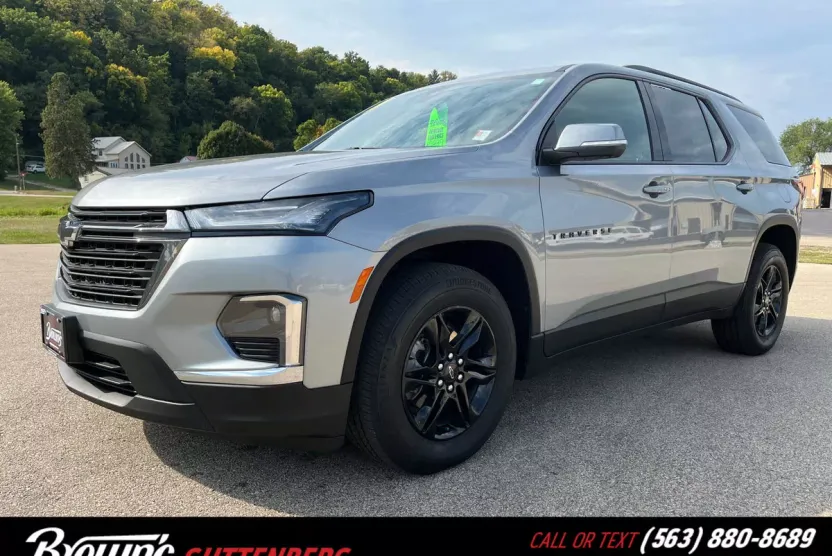 2023 Chevrolet Traverse Cloth photo 1