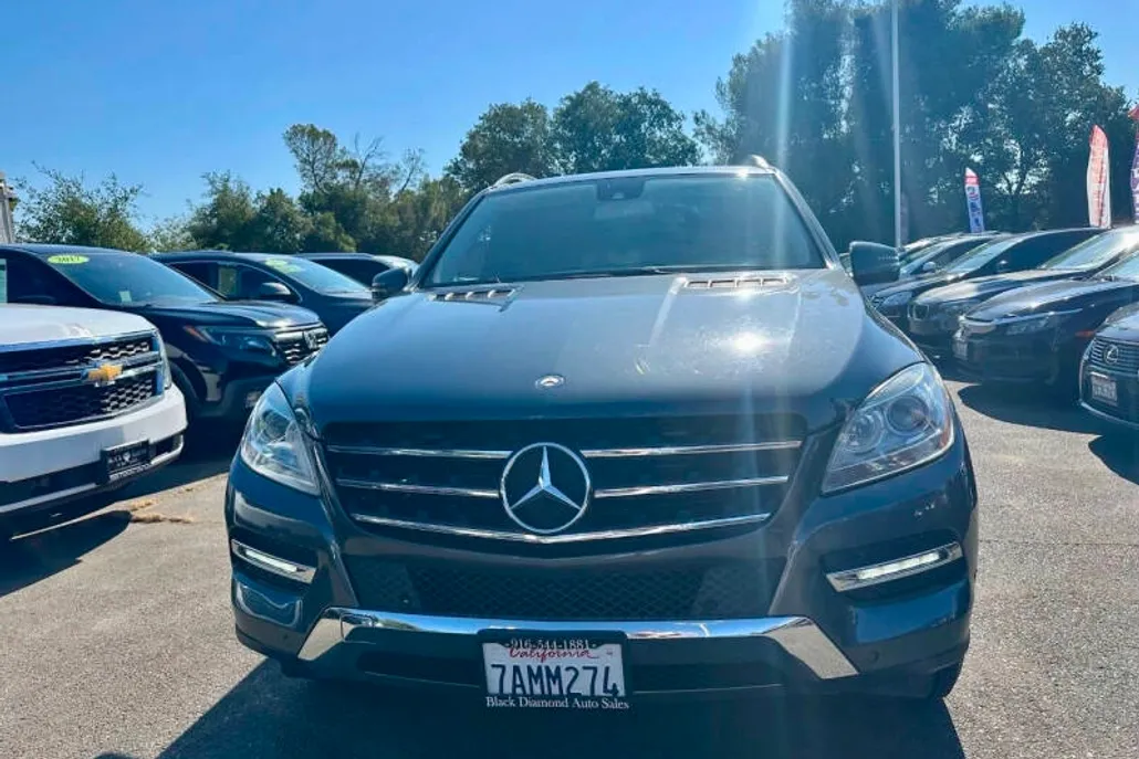 2012 Mercedes Benz ML 350 photo 1