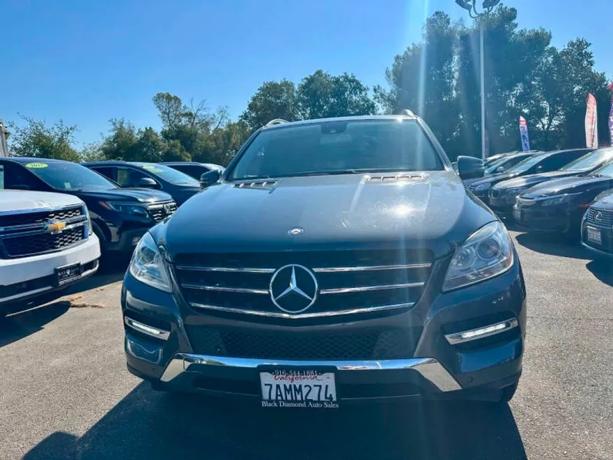 2012 Mercedes Benz ML 350 photo 1