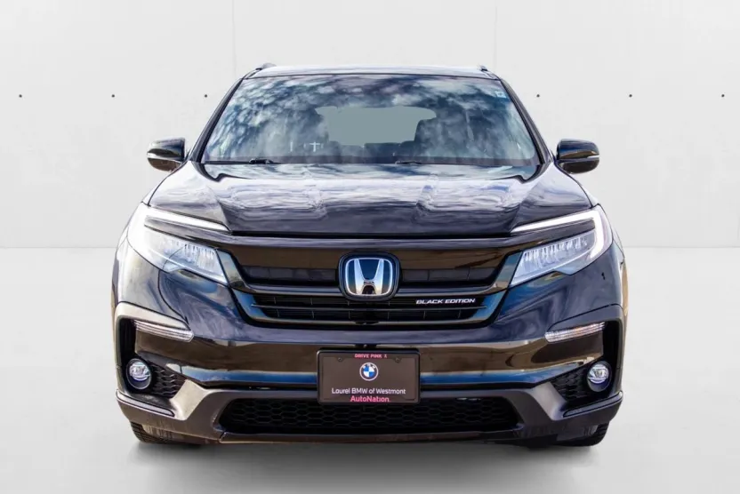 2020 Honda Pilot Black Edition photo 1