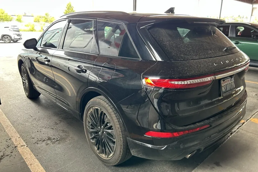 2025 Lincoln Corsair Grand Touring photo 1