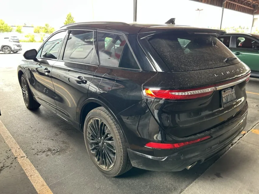2025 Lincoln Corsair Grand Touring photo 1