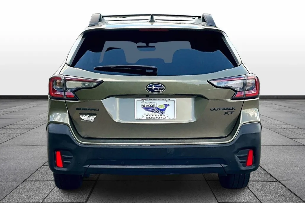 2020 Subaru Outback Onyx Edition XT photo 1