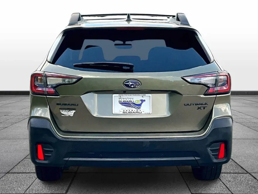 2020 Subaru Outback Onyx Edition XT photo 1
