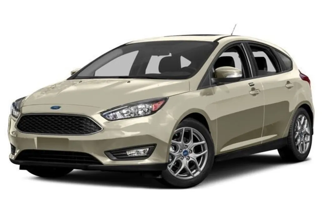 2017 Ford Focus SEL photo 1