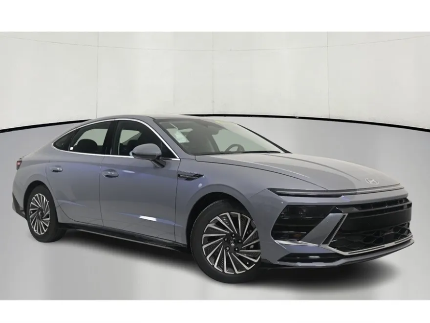 2025 Hyundai Sonata Hybrid SEL photo 1