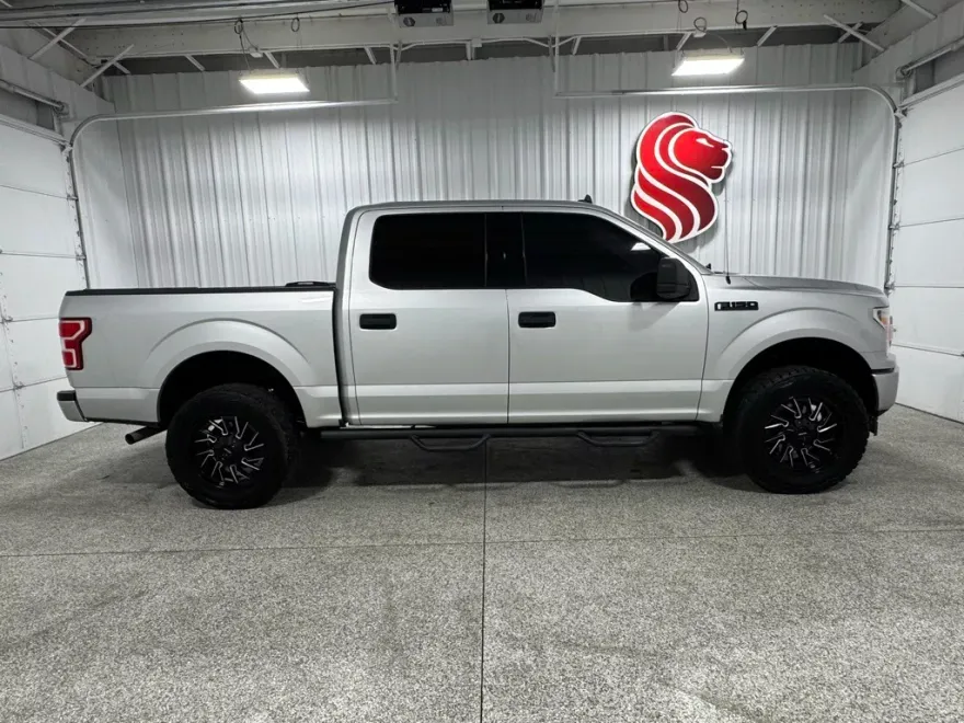 2019 Ford F-150 XLT photo 1