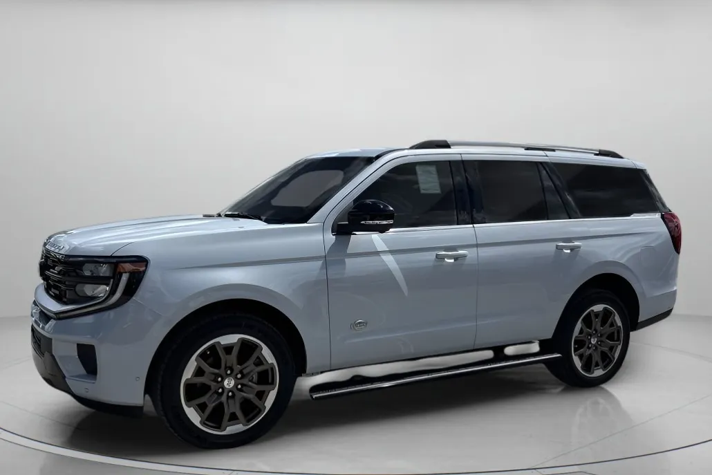 2025 Ford Expedition King Ranch photo 1