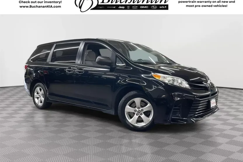 2020 Toyota Sienna L photo 1