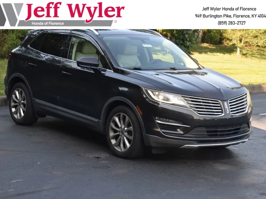 2015 Lincoln MKC Base photo 1