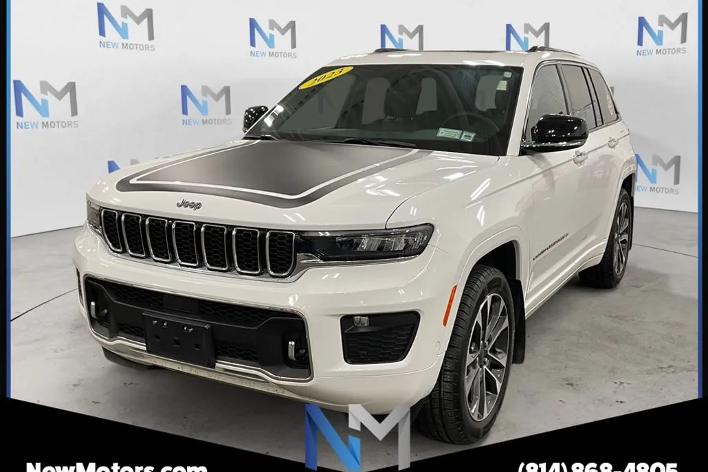 2023 Jeep Grand Cherokee Overland photo 1