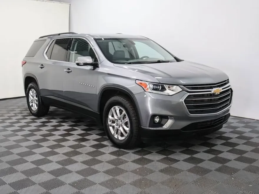 2020 Chevrolet Traverse Leather photo 1
