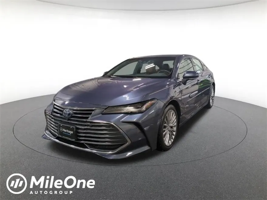 2020 Toyota Avalon Hybrid Limited photo 1