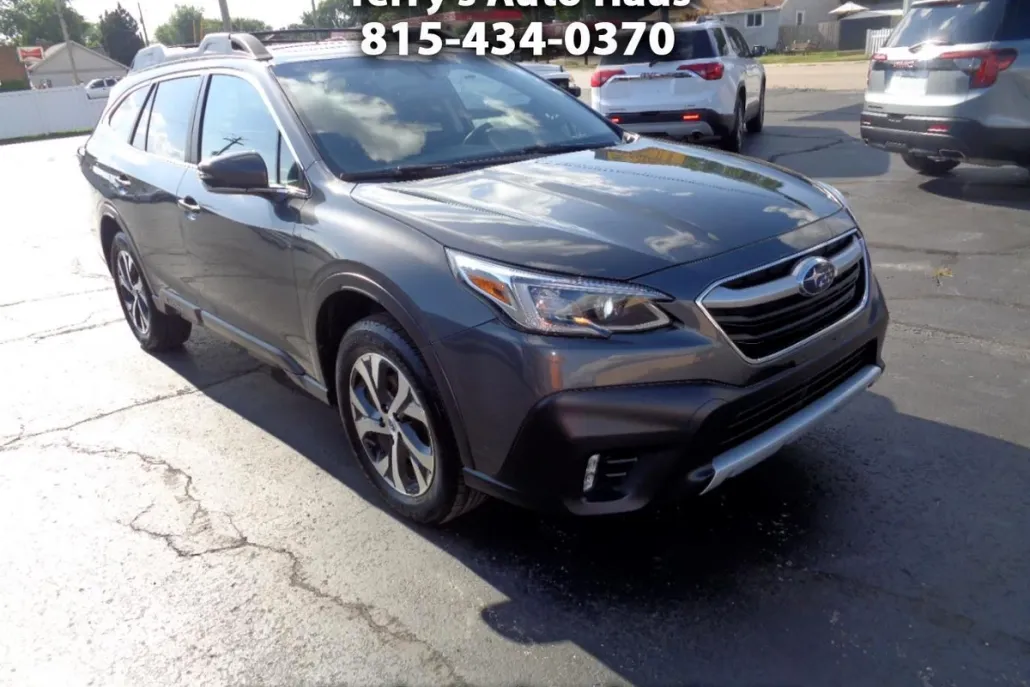 2020 Subaru Outback Limited photo 1