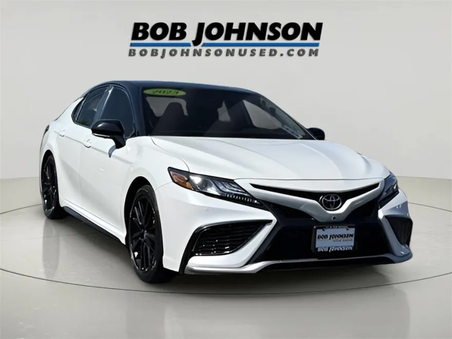 2023 Toyota Camry XSE V6 photo 1
