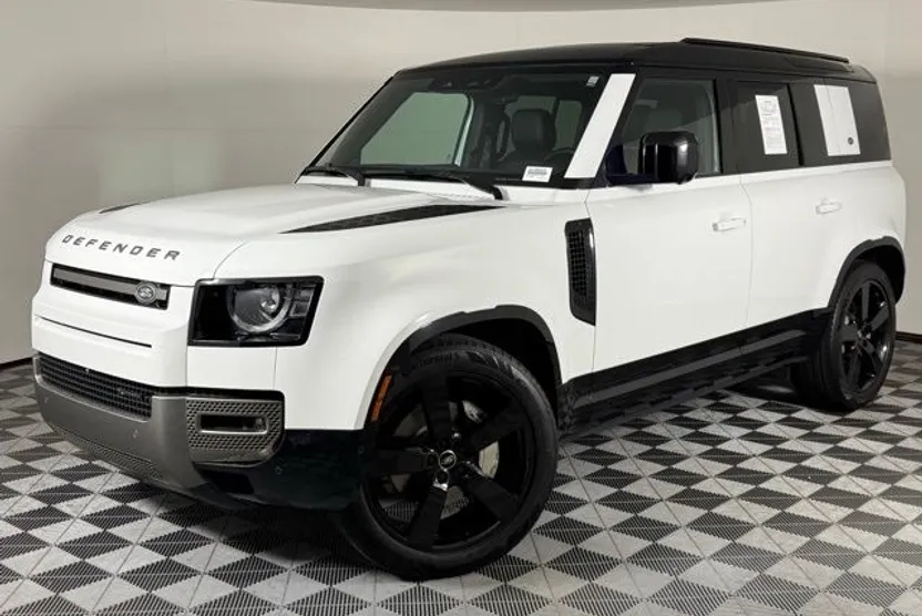 2023 Land Rover Defender 110 X-Dynamic SE photo 1