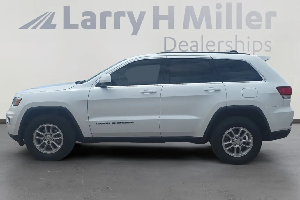 2020 Jeep Grand Cherokee Laredo photo 1