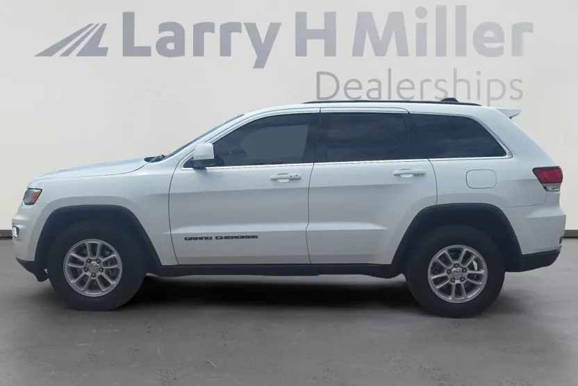 2020 Jeep Grand Cherokee Laredo photo 1