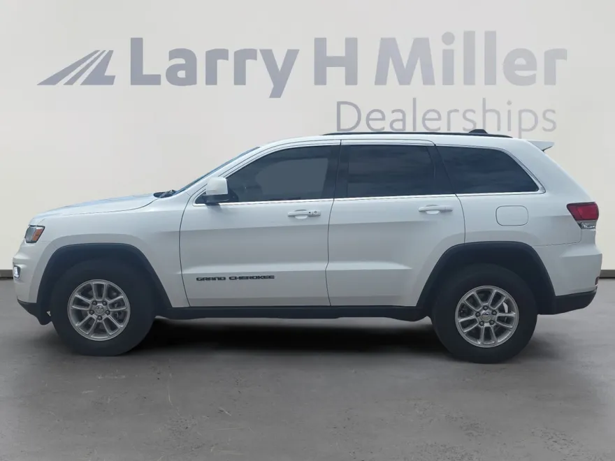 2020 Jeep Grand Cherokee Laredo photo 1