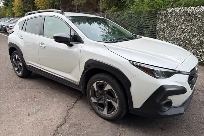 2024 Subaru Crosstrek Limited photo 1