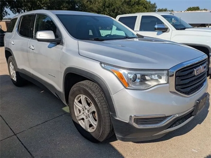 2019 Gmc Acadia SLE photo 1